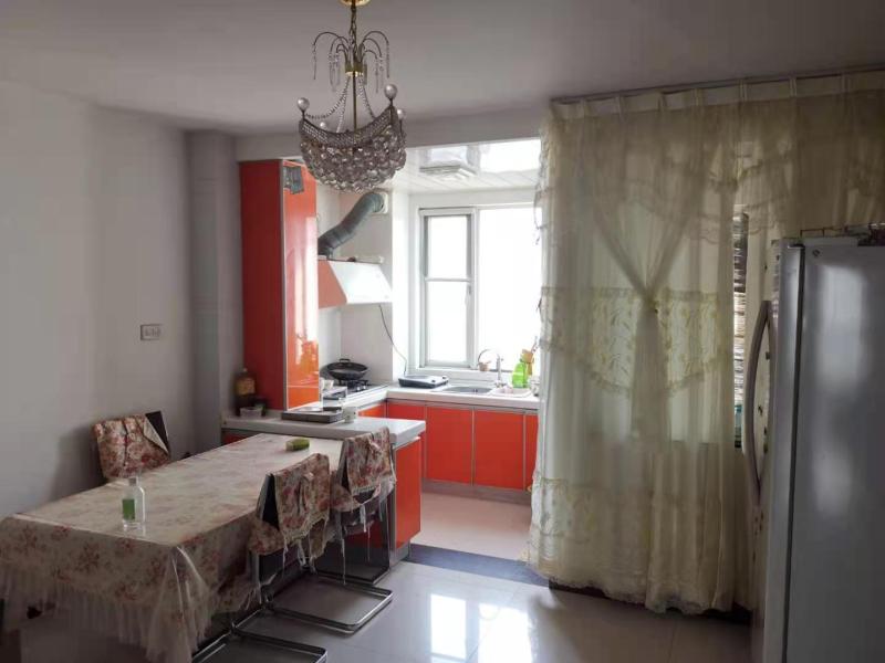 3室2廳2陽臺 世紀城玉春苑客廳