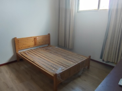 4室2廳2陽臺 華都花園B區(qū)