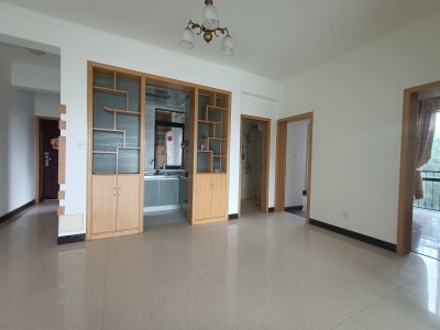 3室2廳1陽(yáng)臺(tái) 滇池衛(wèi)城錦尚