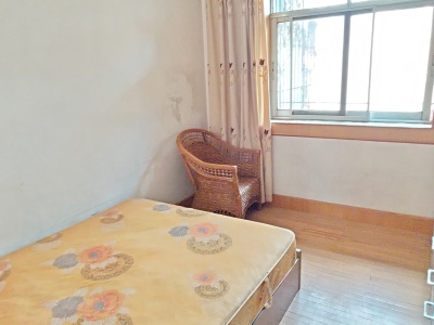 2室2廳1陽(yáng)臺(tái) 煤機(jī)新村