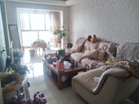 2室2廳1陽臺(tái) 華飛名盛世界客廳