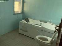 4室2廳1陽臺 經(jīng)緯花園客廳