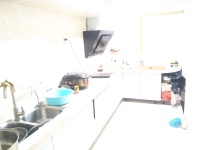 2室2廳1陽臺(tái) 華飛名盛世界客廳