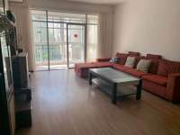 4室2廳1陽臺 經(jīng)緯花園客廳