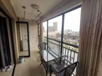 1室1廳1陽(yáng)臺(tái) 益龍萬(wàn)象城餐廳