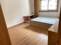 3室2廳1陽臺 巴士家園臥室