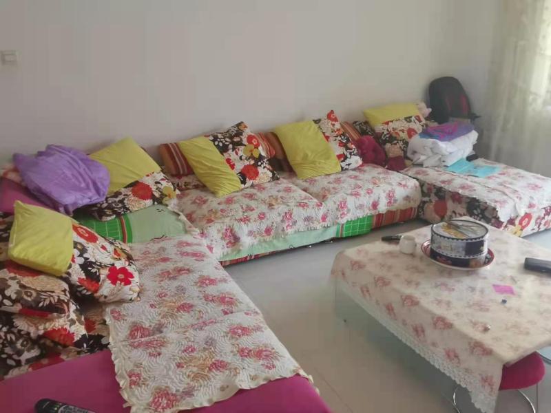 3室2廳2陽臺 世紀城玉春苑客廳