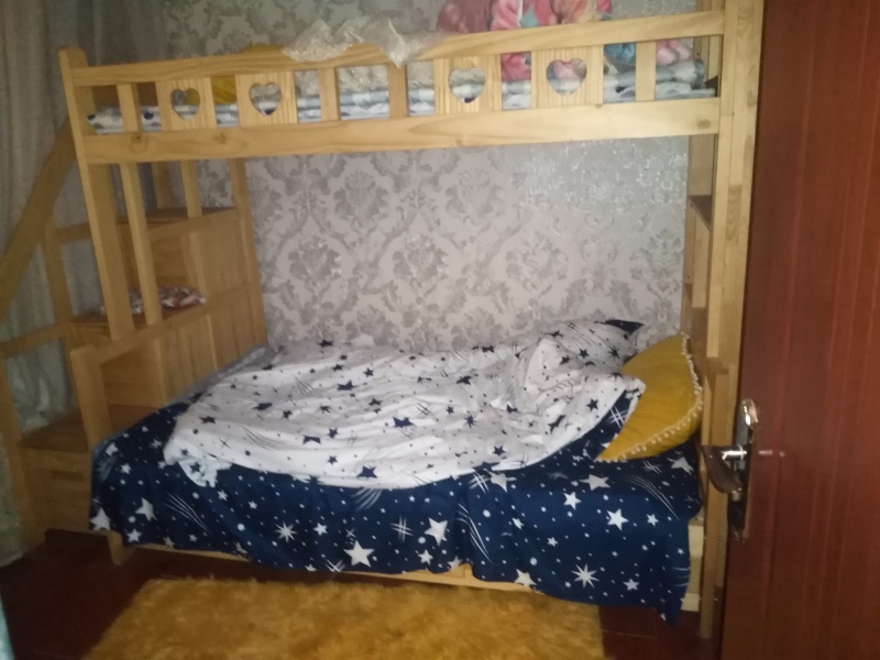 2室2廳1陽臺(tái) 華飛名盛世界客廳