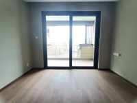 4室2廳2陽臺 華夏四季一期臥室