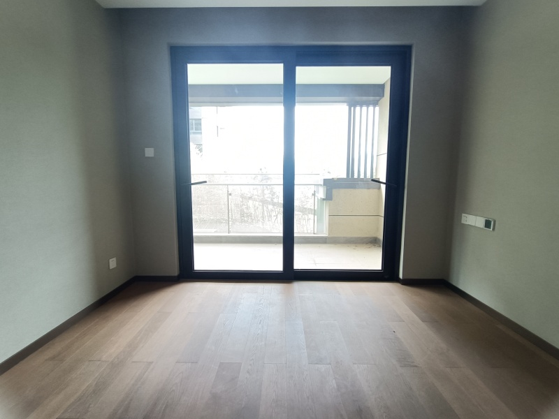 4室2廳2陽臺 華夏四季一期臥室