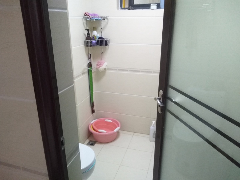 2室2廳1陽臺(tái) 華飛名盛世界客廳