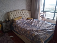 2室2廳1陽臺(tái) 華飛名盛世界客廳