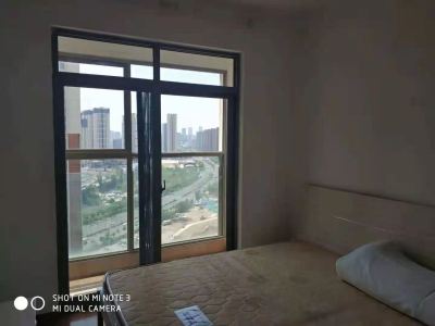 3室2廳1陽臺 龍江雅苑