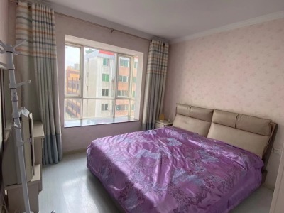 4室2廳2陽臺 晨曦街洋房