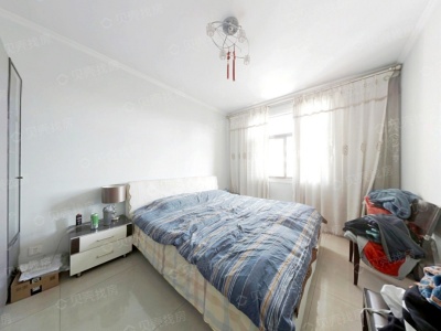 4室2廳1陽臺 金實小區(qū)聚實園