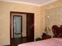 5室3廳3陽(yáng)臺(tái) 滇池星城別墅臥室