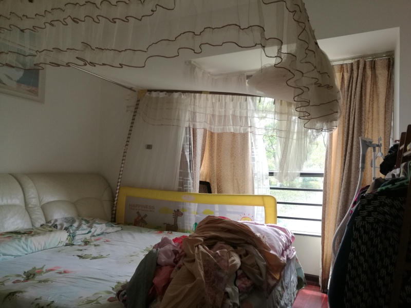 2室2廳2陽(yáng)臺(tái) 天怡峰景臥室