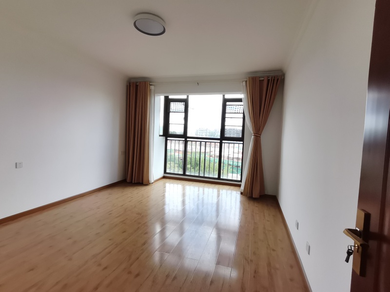 4室2廳2陽臺 萬和花園戶型圖