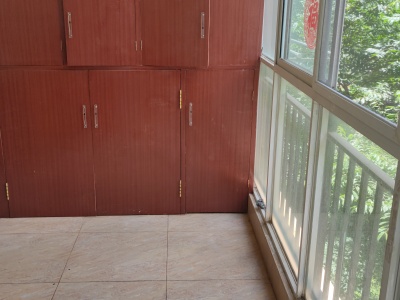 3室2廳2陽臺(tái) 金江小區(qū)曦苑