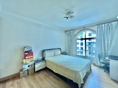 3室2廳1陽(yáng)臺(tái) 頤園里