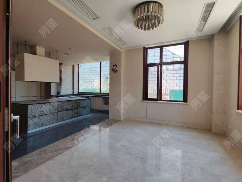 5室3廳2陽臺(tái) 海韻楓丹別墅餐廳