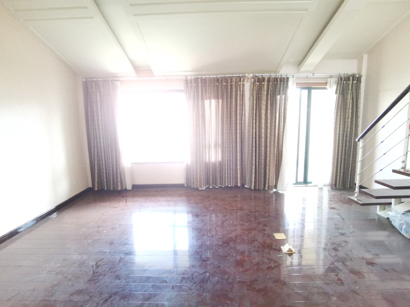 4室2廳2陽臺 廣基海悅花園海月苑別墅臥室