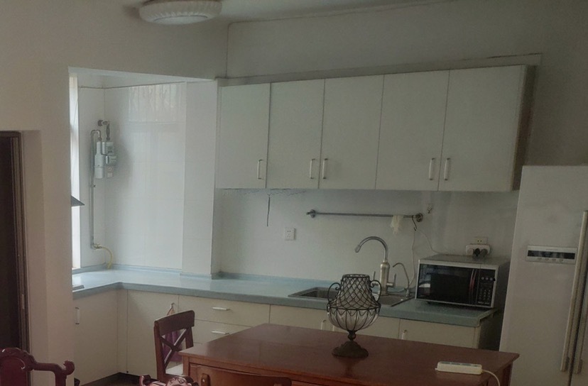 5室3廳3陽臺(tái) 滇池溪谷別墅廚房