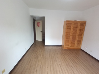 3室2廳2陽臺(tái) 十二棵橡樹莊園