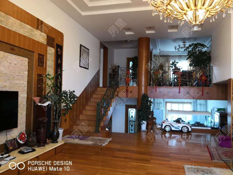 5室2廳3陽臺 江東鳴翠園西區(qū)客廳