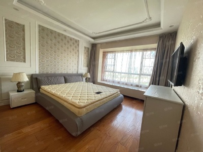 4室2廳2陽臺 西南海天璽苑