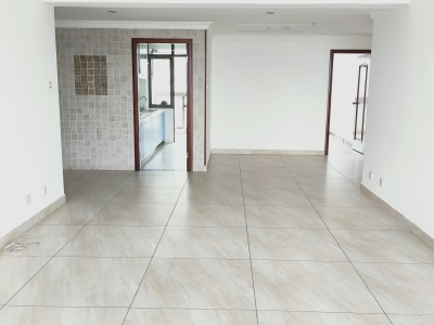 3室2廳2陽臺 世紀(jì)俊園