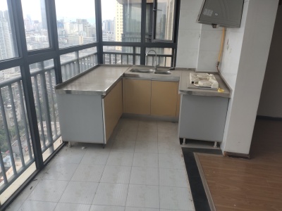 3室2廳1陽臺(tái) 益龍萬象城