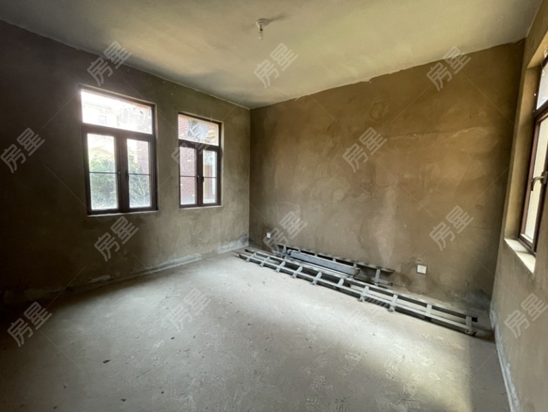 5室3廳3陽(yáng)臺(tái) 滇池衛(wèi)城悅湖郡別墅其他