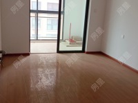 4室2廳 潤(rùn)城一區(qū)客廳