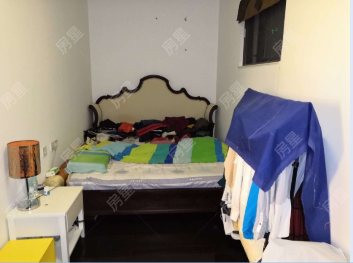 5室2廳2陽臺 新亞洲星云園臥室