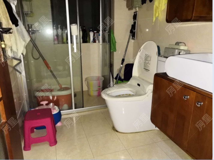 5室2廳2陽臺 新亞洲星云園衛(wèi)生間