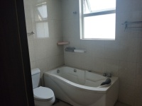 5室3廳1陽臺 金色維也納花園別墅衛(wèi)生間