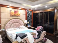 5室2廳2陽臺 新亞洲星云園臥室