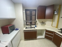 4室2廳1陽臺 金地悅天下一期客廳