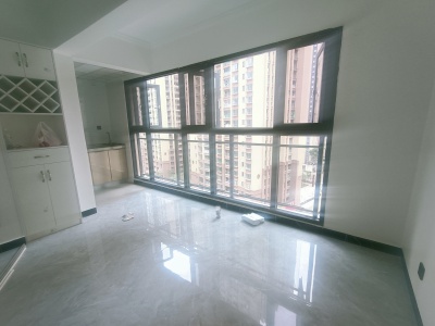 1室1廳1陽臺 潤城八區(qū)