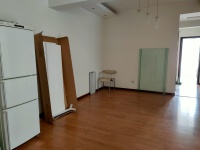 4室2廳2陽臺 瀾滄江花園客廳