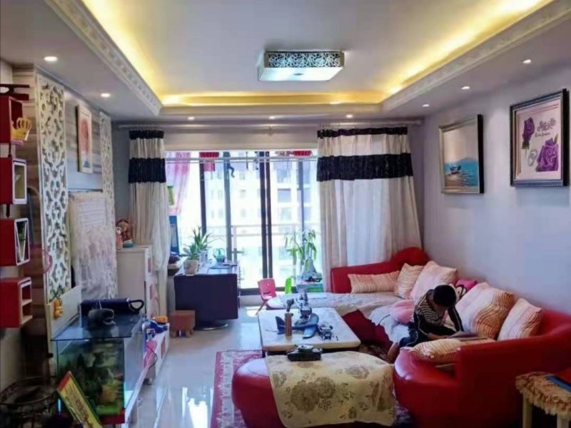 3室2廳 昆明湖上壩7號(hào)地塊瀾庭客廳