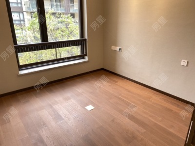 4室2廳2陽臺(tái) 華夏四季一期臥室