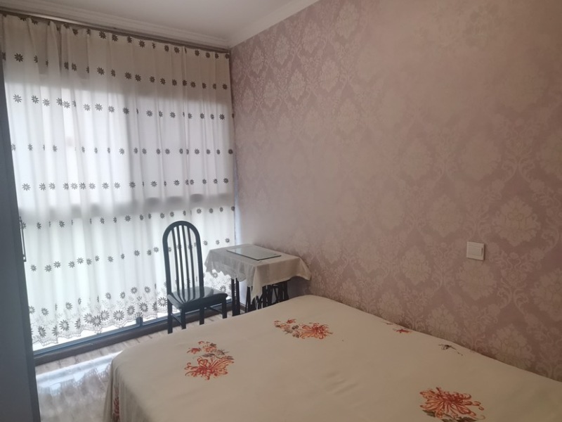 3室2廳2陽臺 潤城七區(qū)客廳