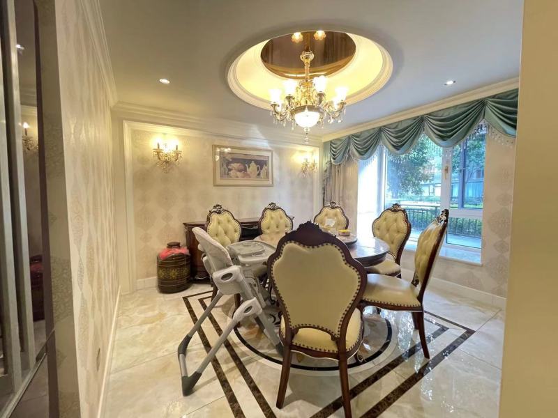 6室2廳3陽臺(tái) 紅星國際檀宮餐廳