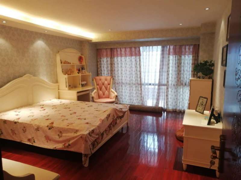 5室2廳3陽臺 順城公寓臥室