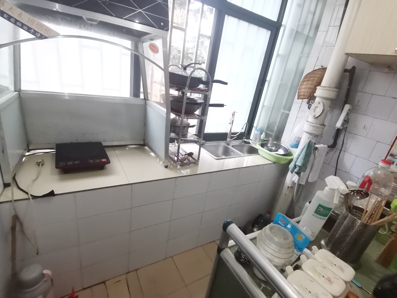 1室1廳1陽(yáng)臺(tái) 昆明銑床廠廚房