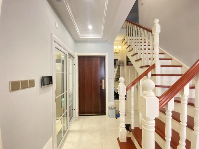 4室2廳2陽臺 山海灣客廳