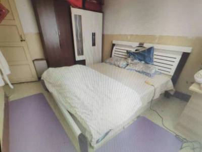 1室2廳2陽臺 棕樹營小區(qū)