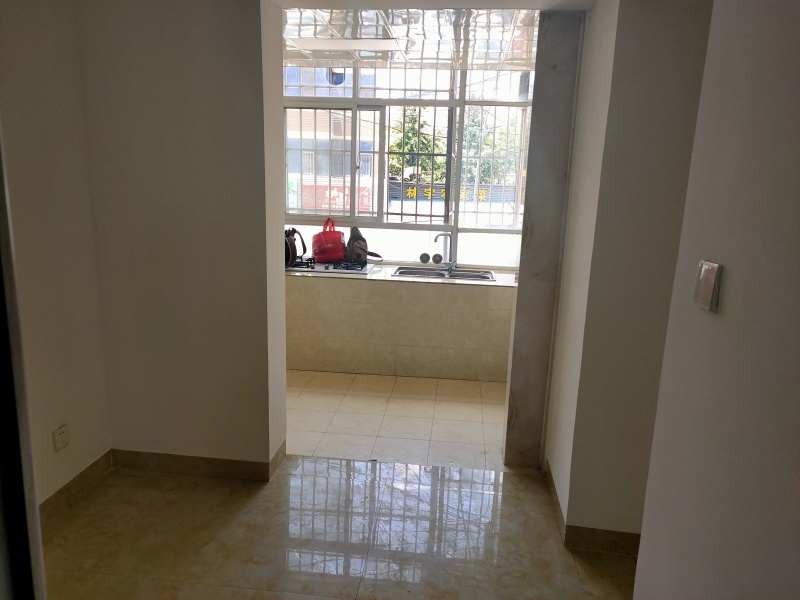 2室2廳1陽臺 小廠住宅區(qū)其他